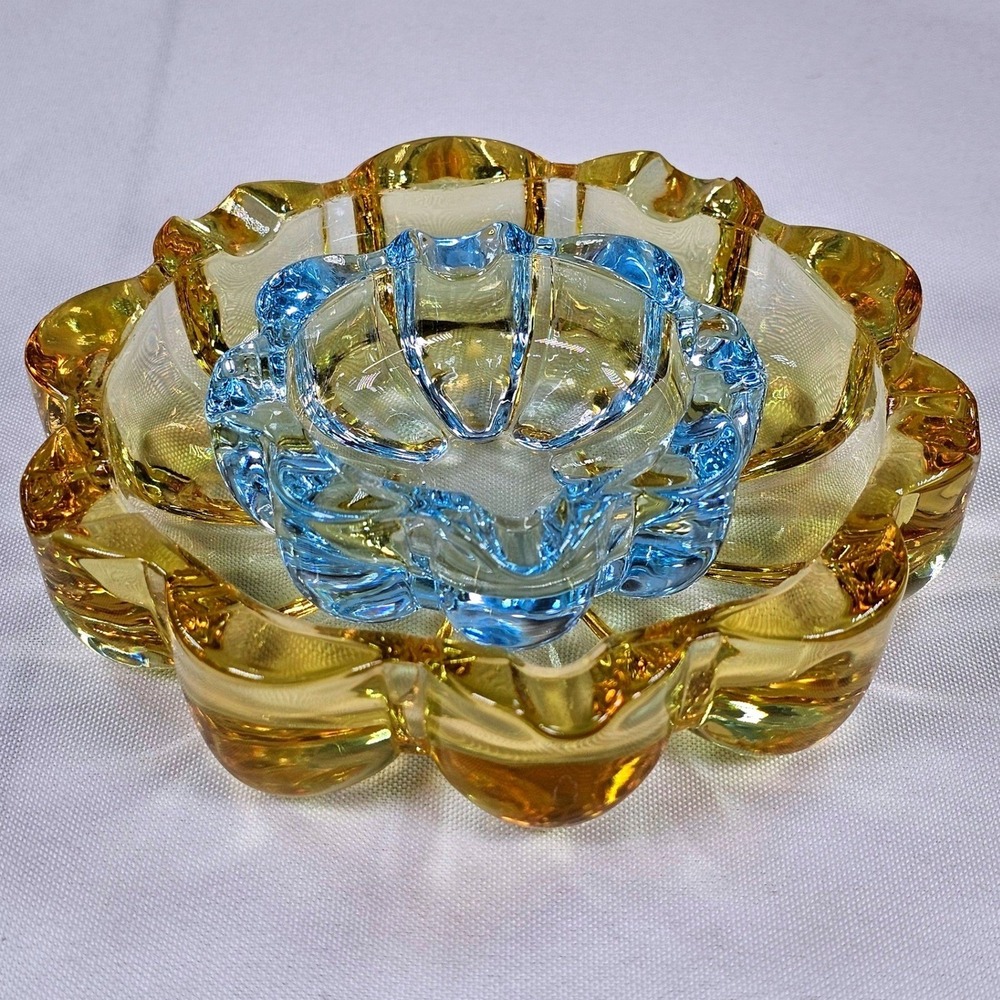 Vintage MCM Art Nesting Glass Ashtray Set Amber Blue Flower Petal Lotus 2pc